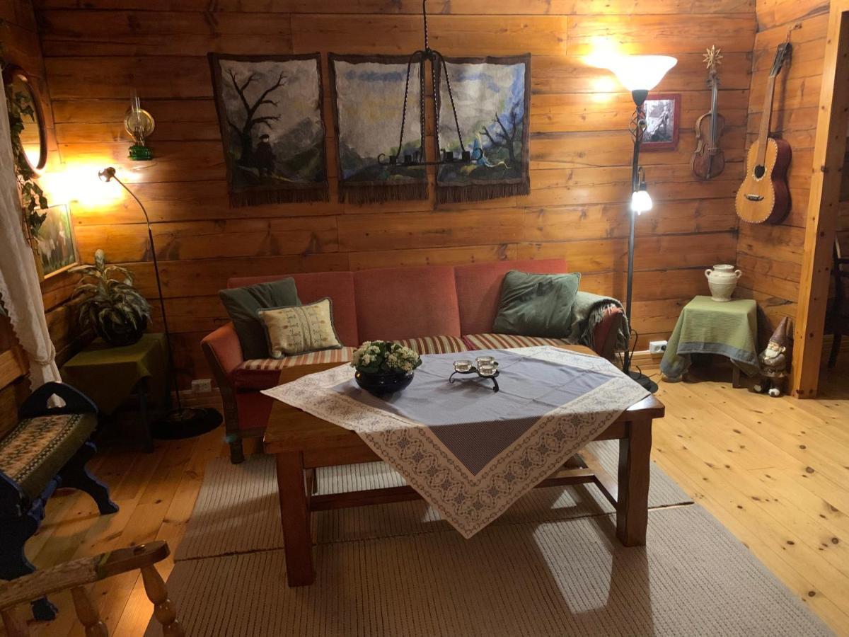 100 Years Old Norwegian Log House In Tromso Βίλα Εξωτερικό φωτογραφία