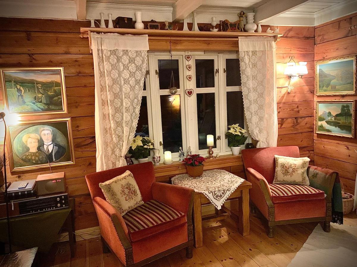 100 Years Old Norwegian Log House In Tromso Βίλα Εξωτερικό φωτογραφία