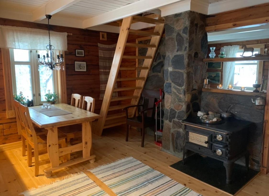 100 Years Old Norwegian Log House In Tromso Βίλα Εξωτερικό φωτογραφία